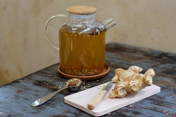 Herbsttipps: Rezept für Kräutertee & Apfel-birnen-kuchen