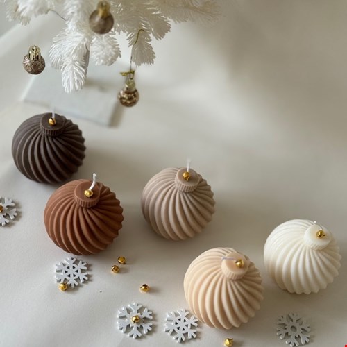 Christmas Ball Candle