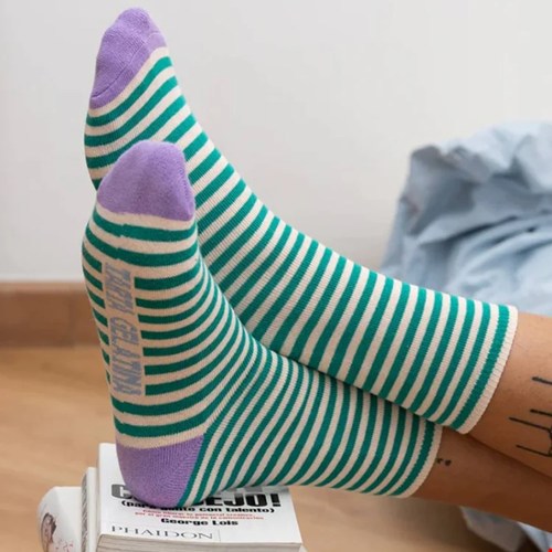 Socken Striped Aubergine Garden